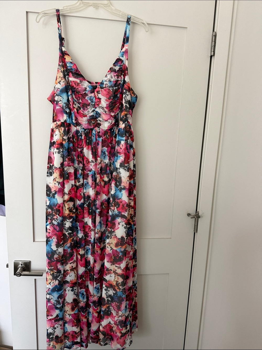 Torrid. 2X. Maxi Floral Watercolor Maxi Dress in Pink, Blue & Coral